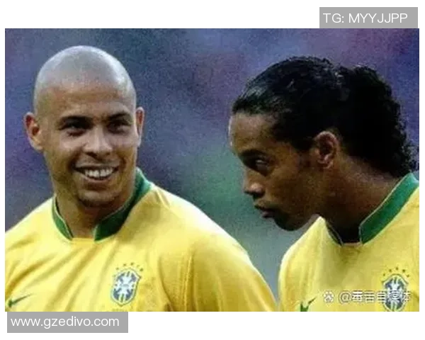 深入解析足球巨星的成就与影响力 揭示他们背后的传奇故事与独特魅力