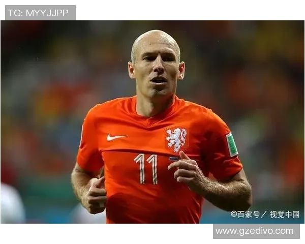 老梁评足球十大传奇球星 盘点足坛不朽英雄的巅峰时刻