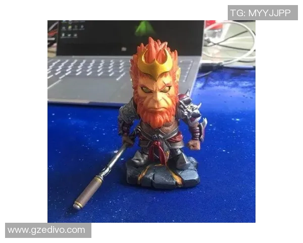 足球巨星风采再现 球员手办雕像完美呈现动感与荣耀